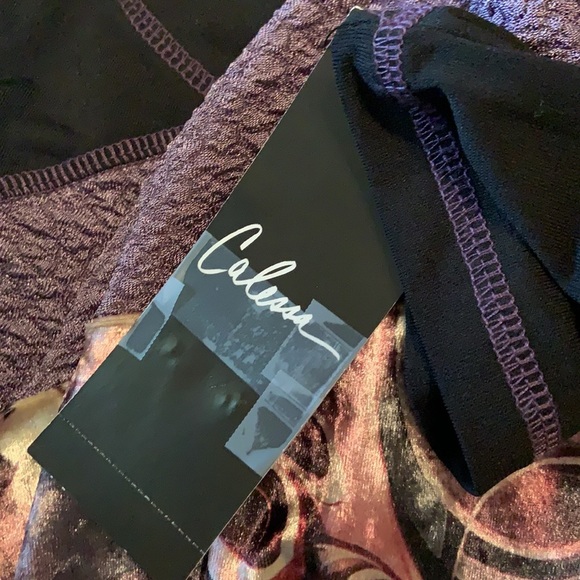 49. Calessa Tunic in Violet Multi - Picture 13 of 14